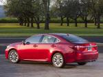 Lexus ES300h 2012 года
